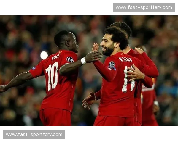 红军之魂与永恒之城的千年回响：当利物浦遇上罗马，足球便成了史诗